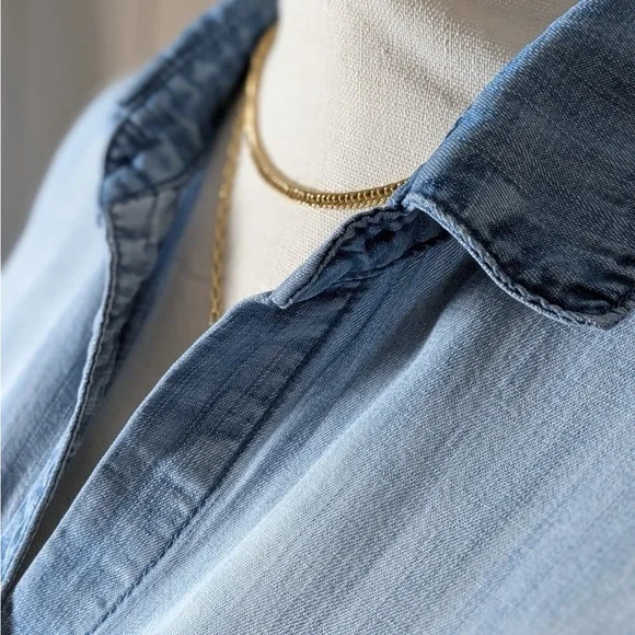 Anthropologie Cloth & Stone Light Blue Chambray Button Down Shirt XS - Picture 3 of 6